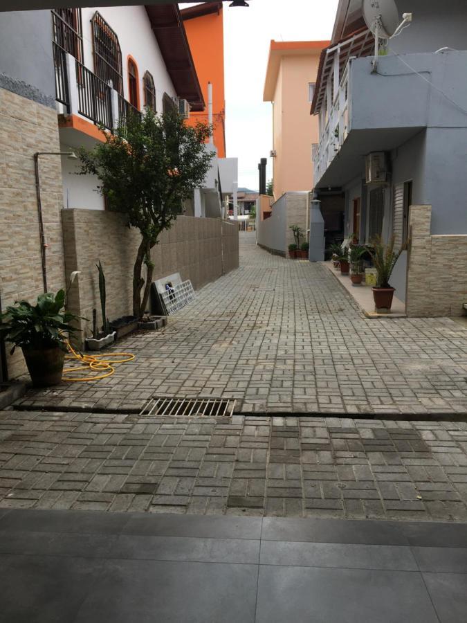Casa Aconchegante A 50M Da Praia! Villa Florianopolis Bagian luar foto